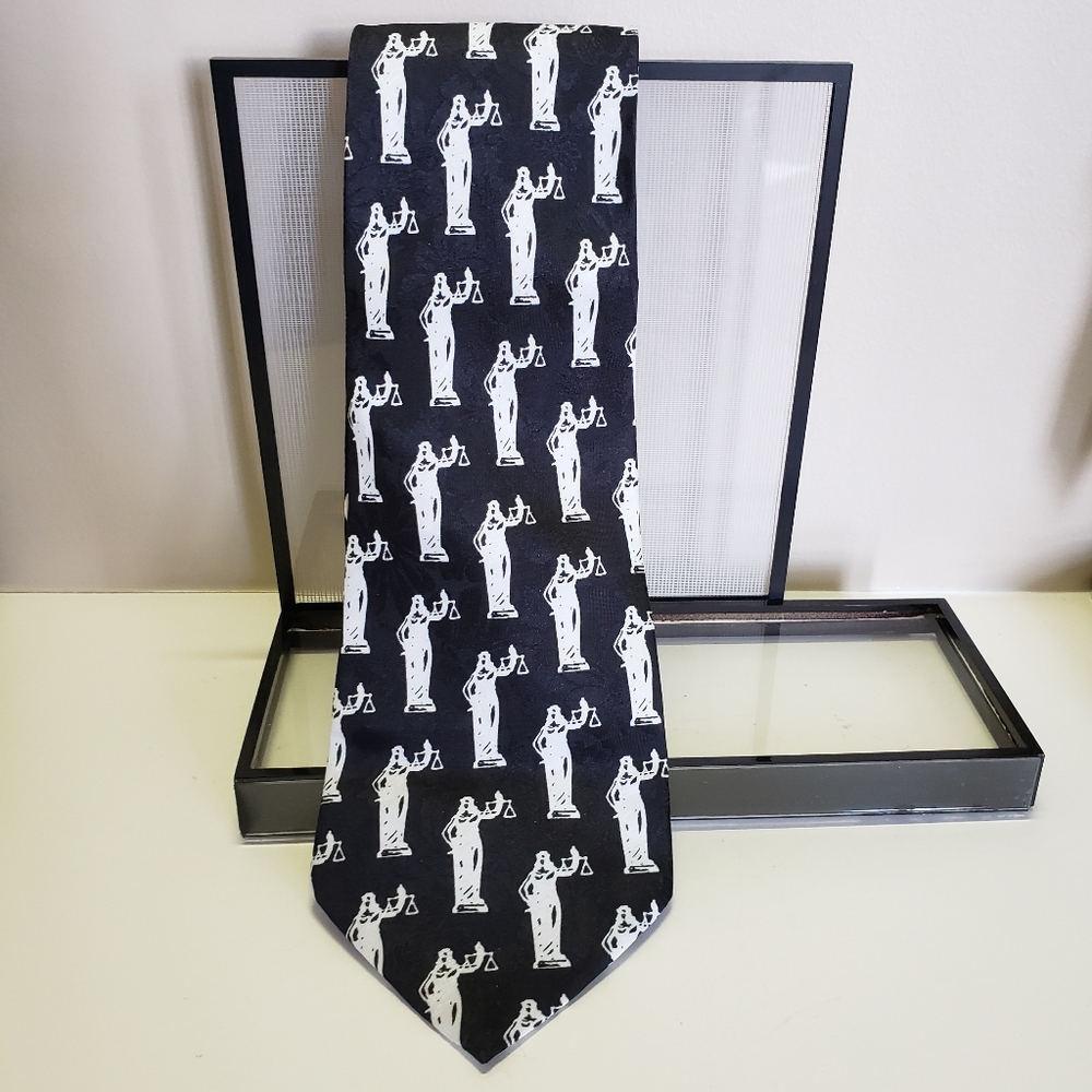 Tie.  Men's tie.